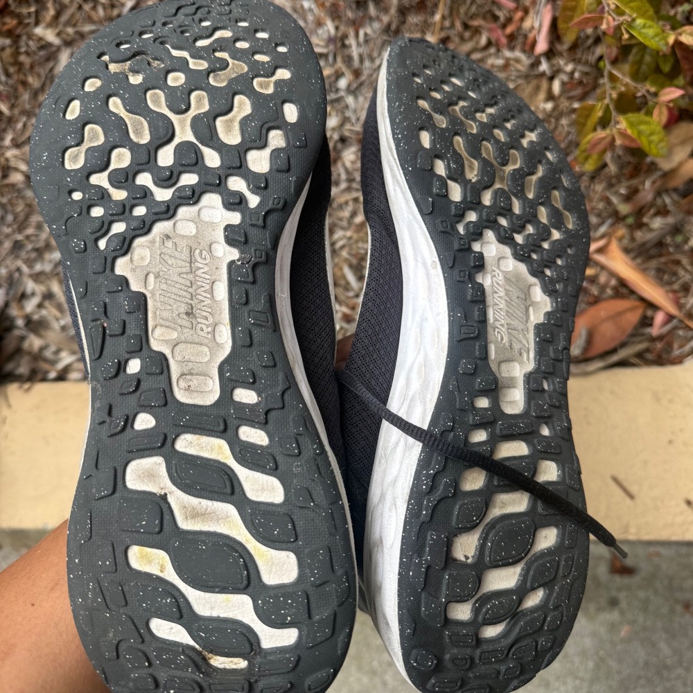 Nike Revolution 6 Next Nature Mens Running Shoes Black White Size 10.5 - Picture 7 of 8